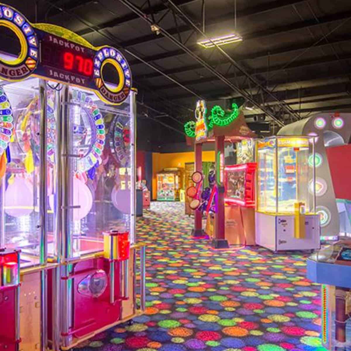 Fun Warehouse - Image 2